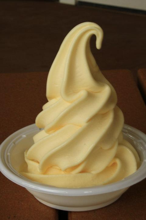 Pineapple ice cream