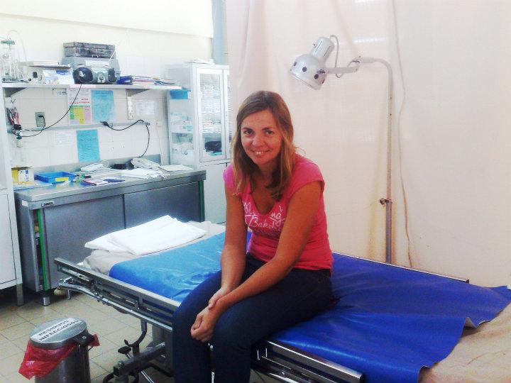 Anneke in het ziekenhuis van Coroico