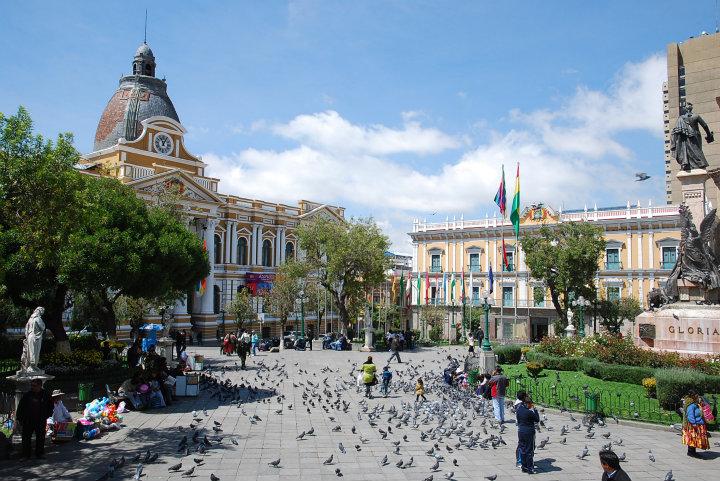 Plaza met regeringsgebouwen in La Paz