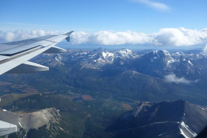 Patagonie vanuit de lucht, onderweg naar Ushuaia                         