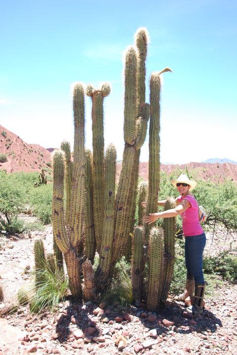 Anneke kan eindelijk met een cactus op de foto :)