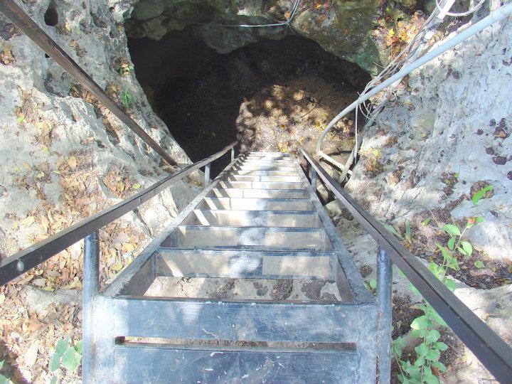 Inngangen til grotten