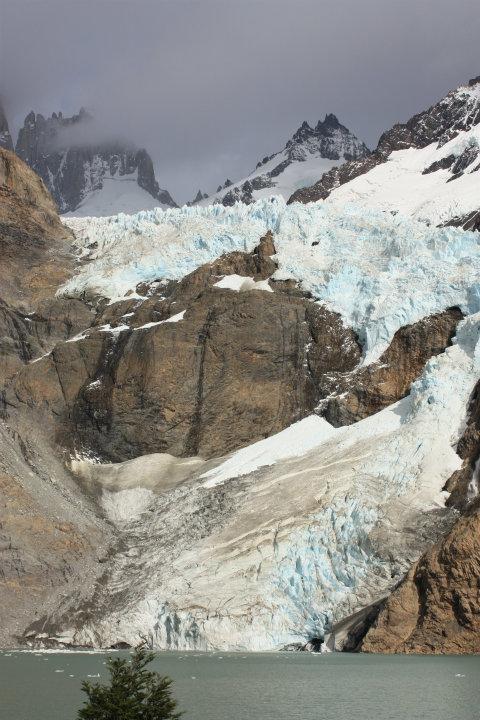 Glaciares Piedras Blancas kesähapessa