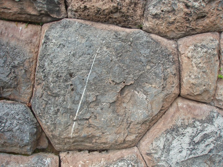 Inkojen kivienkasittelya