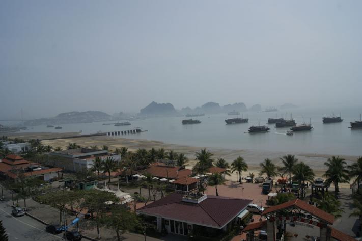 Utsikt fra hotellet Halong Bay