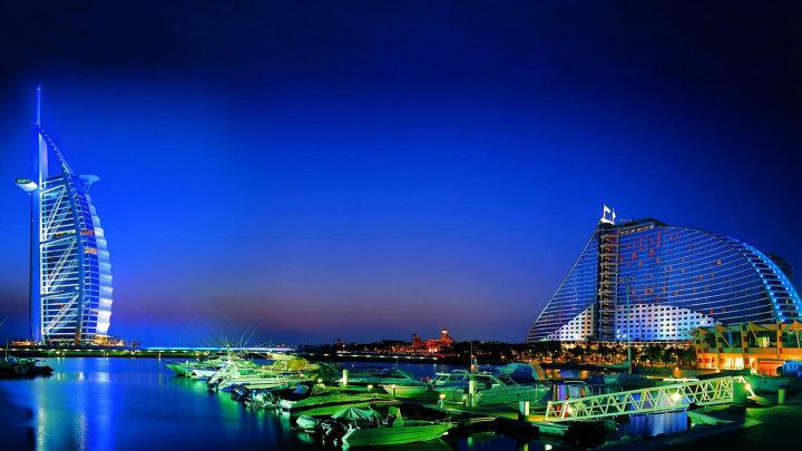 Burj Al Arab vas:lla, maailman ainoa 7 *:n hotelli !